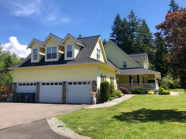 Comprehensive roofing services Bellevue Washington